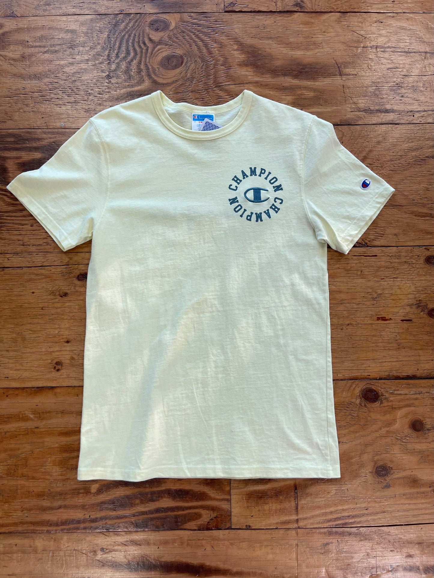 Champion tee (s)
