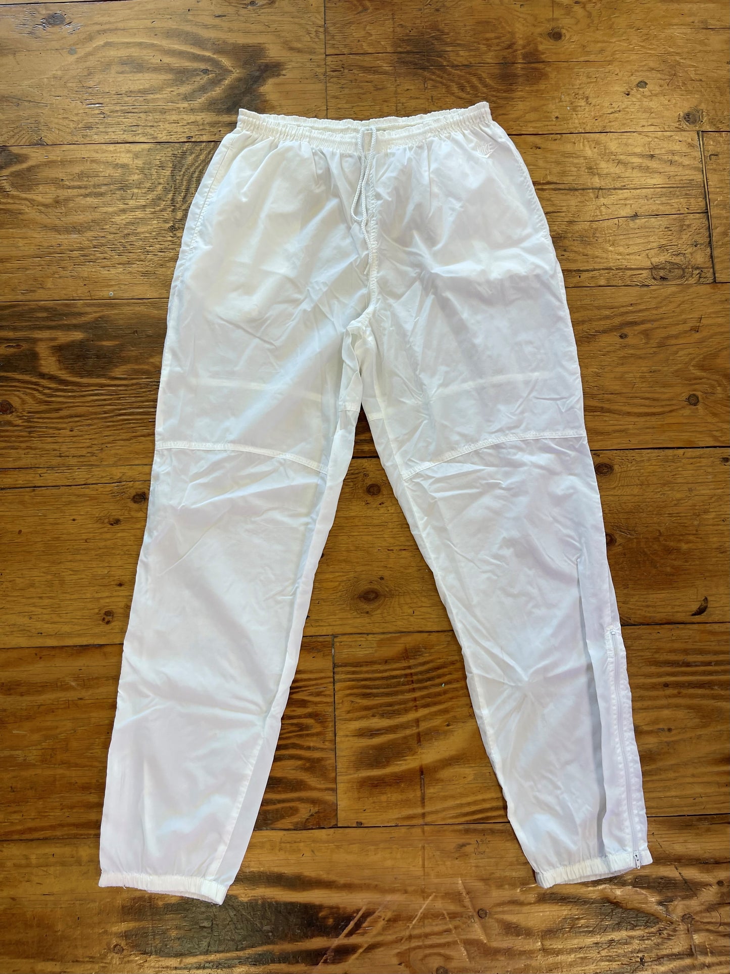 Nike windbreaker pants WHT (size xl)